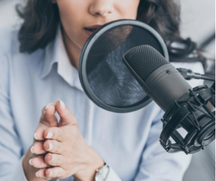 A Guide to Choosing the Right Voiceover for E-Learning